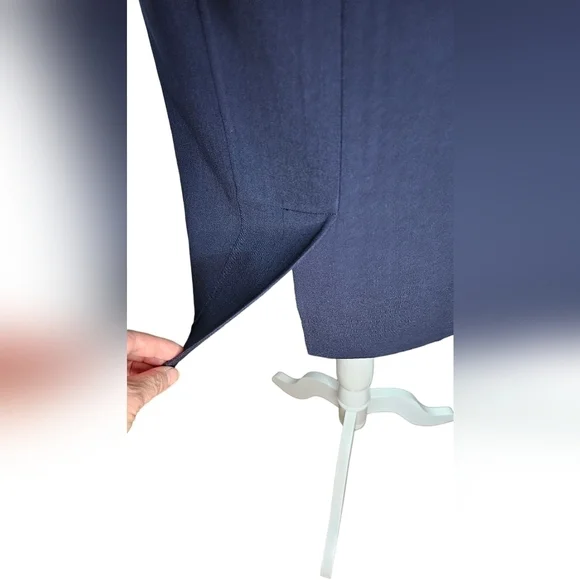 Carolina Herrera Navy Blue Sleeveless Silhouette career work Dress Size 2 Italy - Picture 8 of 12